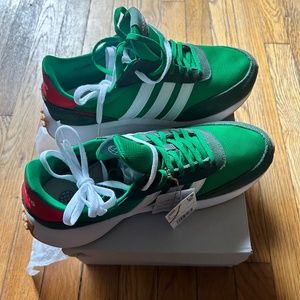 Brand New Adidas Course A Pied